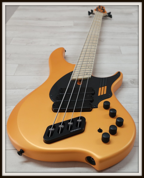 Dingwall NG3 4-String Nolly, Lambo Orange